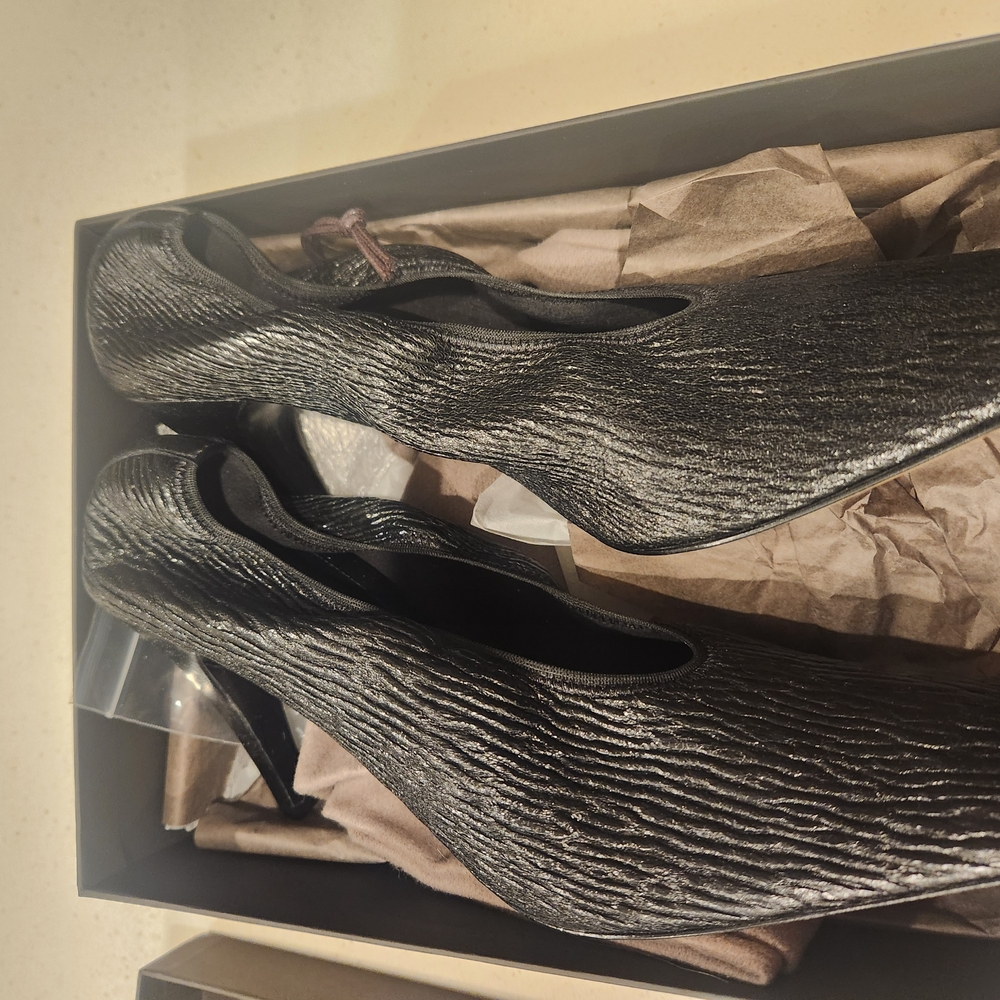 BNWT Bottega Veneta Scrunch Pumps Sz. 39.5